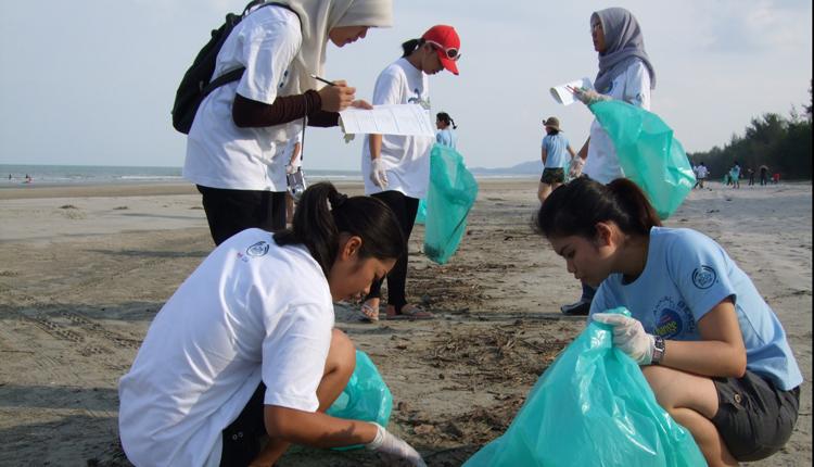 InternationalBeachCleanUp_0