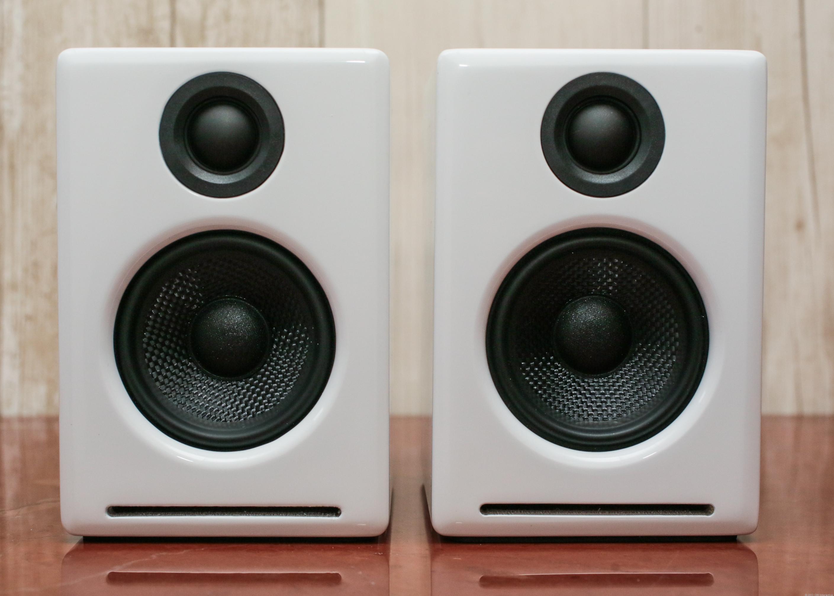 carnoy_white_speakers_audioengine06